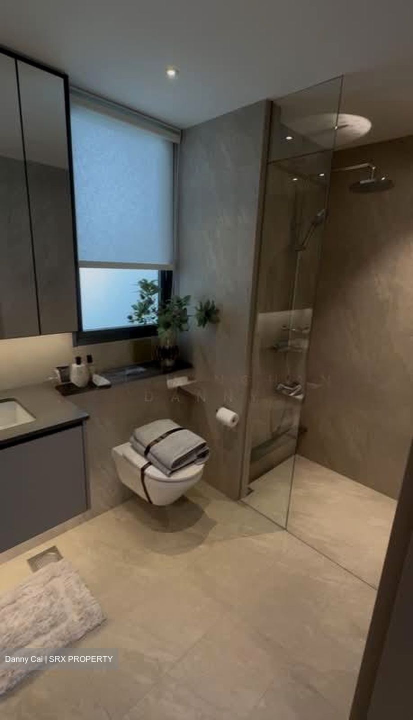 Tampines Road (D19), Condominium #557149951